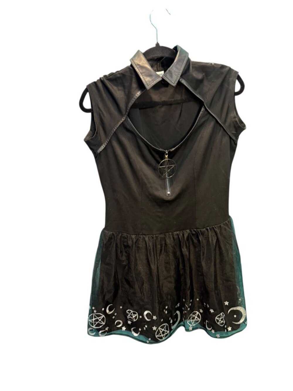 Spirit Halloween Witchy Pentagram Dress – Women’s Medium